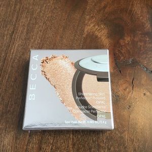 Mini Becca Opal Highlighter